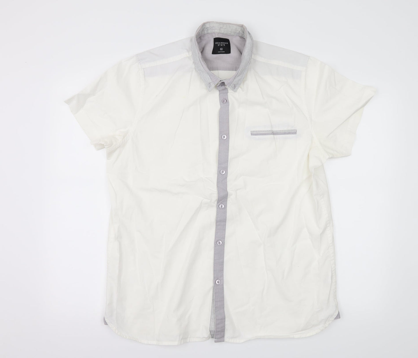 Mens UK Size XL Cedar Wood State White  Button-Up Short Sleeve Casual Shirt