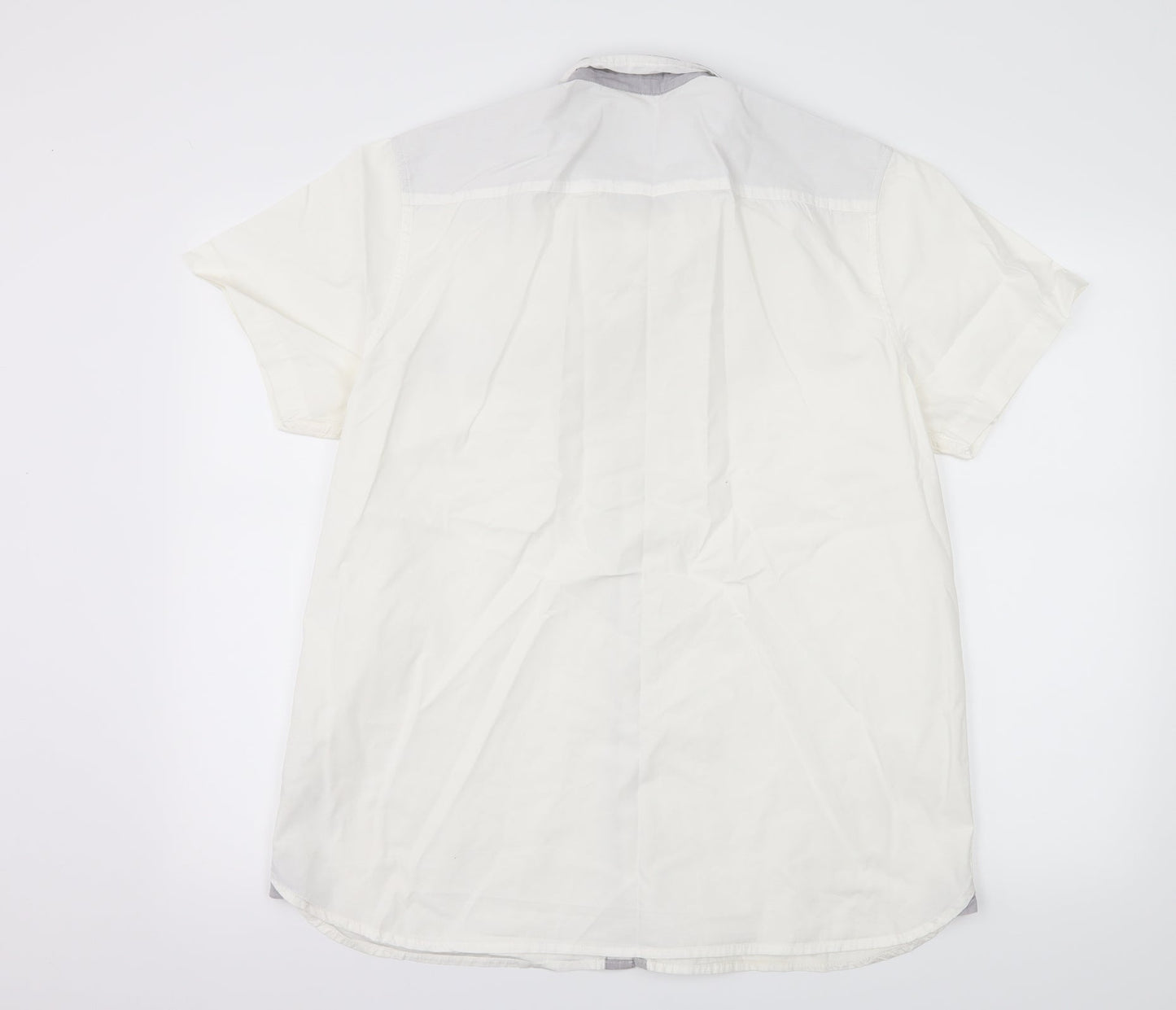 Mens UK Size XL Cedar Wood State White  Button-Up Short Sleeve Casual Shirt