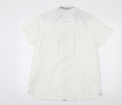 Mens UK Size XL Cedar Wood State White  Button-Up Short Sleeve Casual Shirt