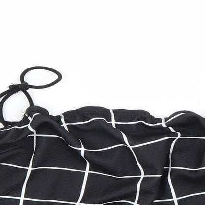 SheIn Womens Black Check  Cropped T-Shirt Size 6