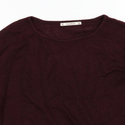 Close-up detail of Pull&Bear women’s red knit jumper, size M