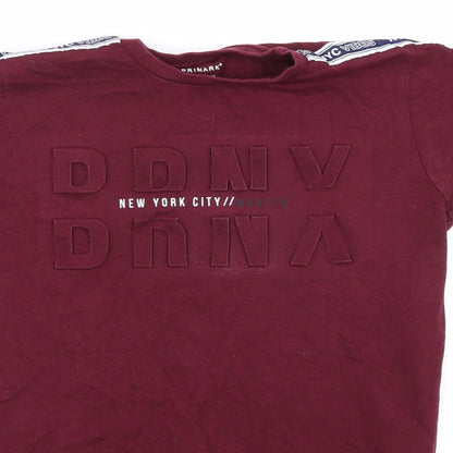 Close-up detail of Primark boys’ purple basic t-shirt, size 8, years