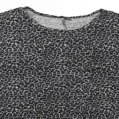 Select Womens Grey Animal Print  Basic T-Shirt Size 8