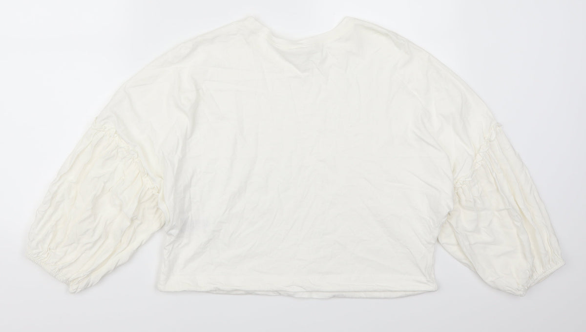 Back view of Primark women’s white pullover sweatshirt, size UK 10