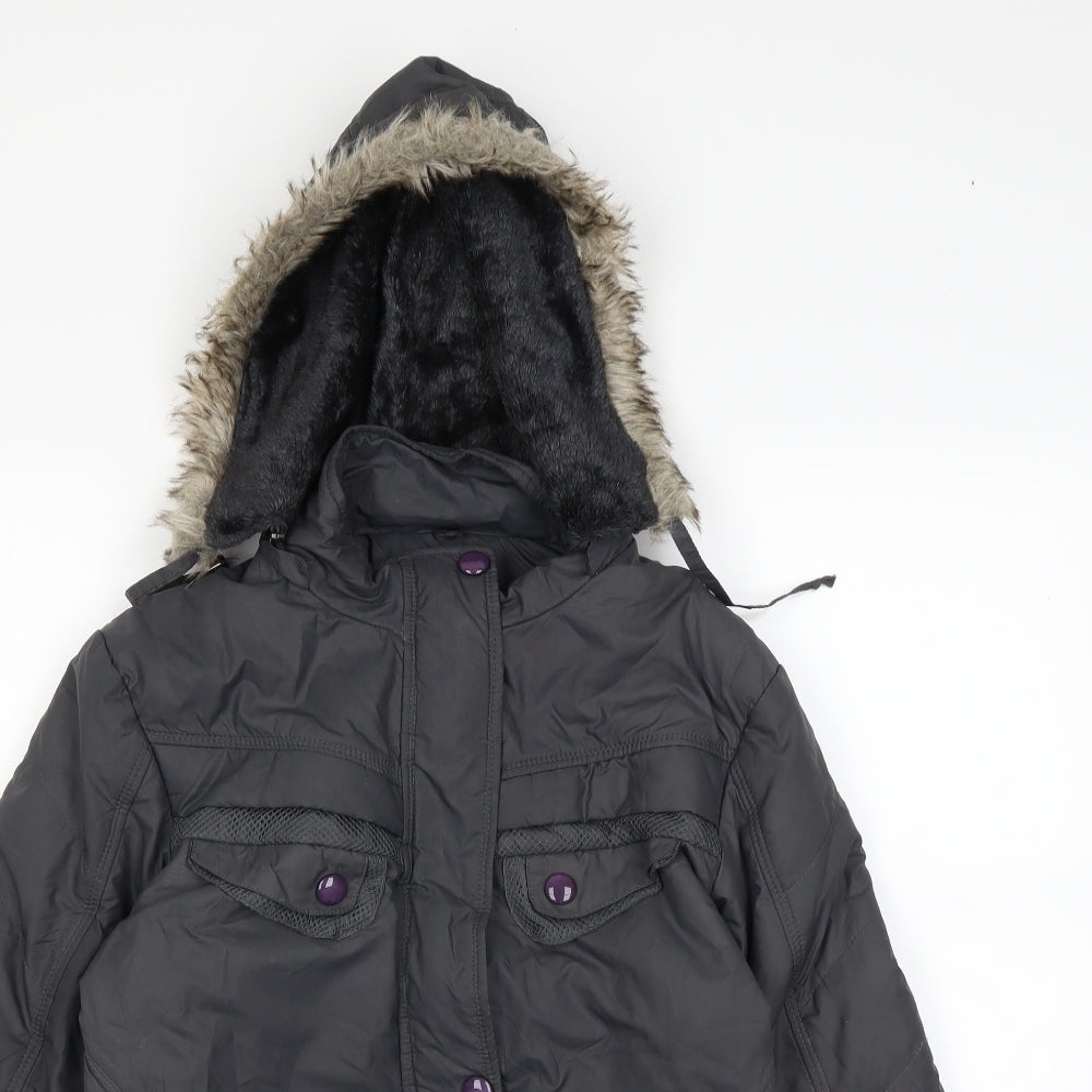 Close-up detail of DGN women’s grey jacket coat, size M