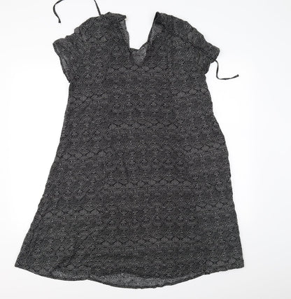 H&M Womens Black Floral  Fit & Flare  Size 14