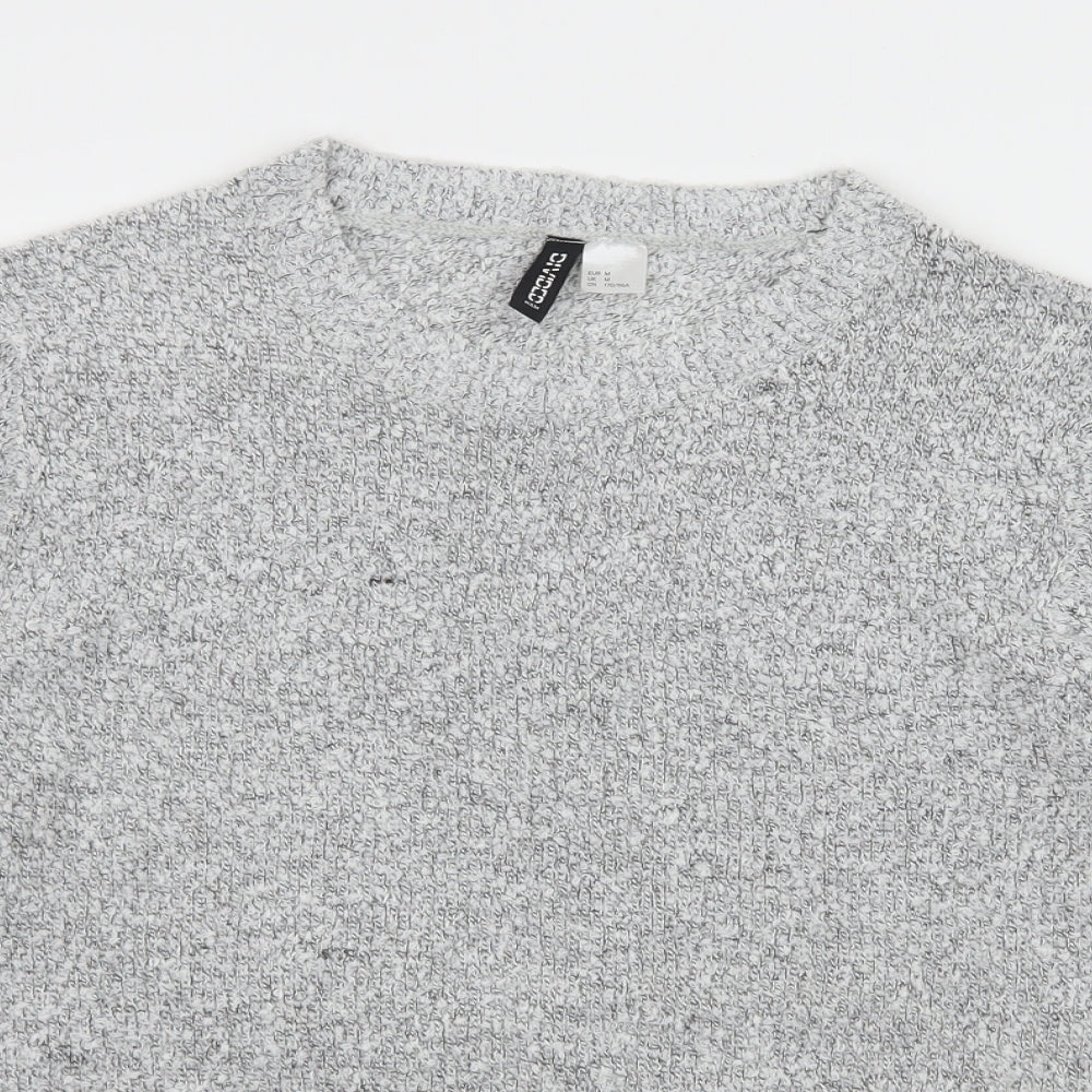 Close-up detail of H&M women’s grey knit jumper, size M