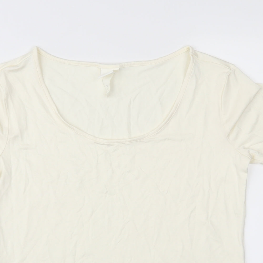 H&M Womens Ivory   Basic T-Shirt Size M  - Slinky feel