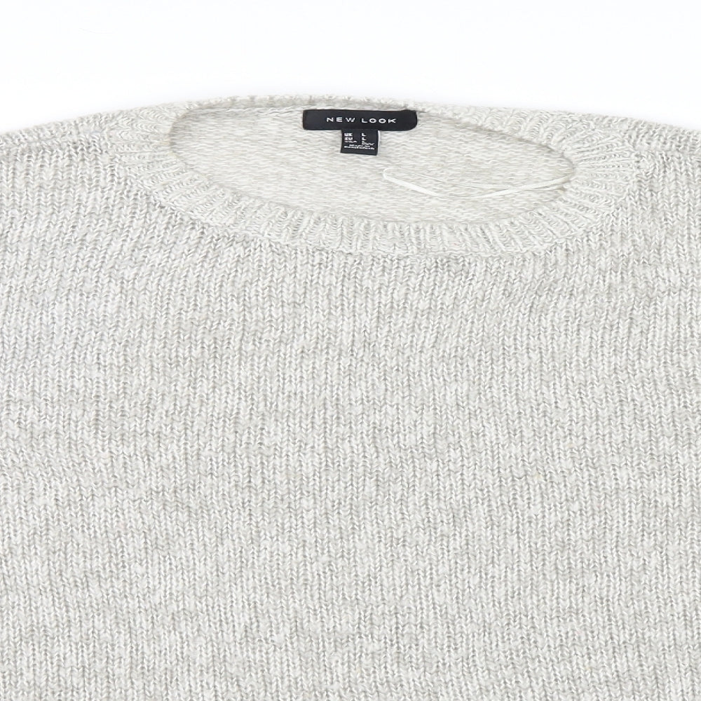 Close-up detail of New Look women’s ivory knit jumper, size L