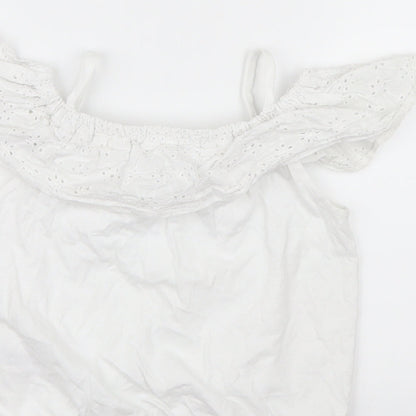 Brand and care label for Very girls’ white basic blouse, size 3-4, years