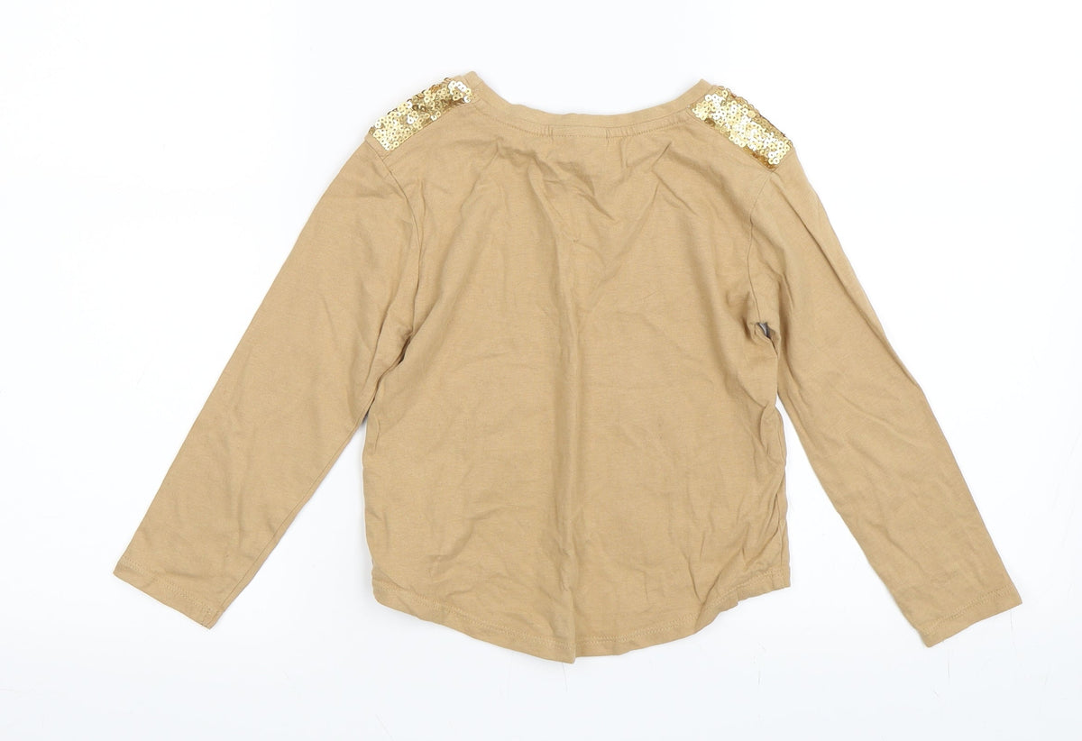Back view of Matalan girls’ beige basic t-shirt, size 7, years
