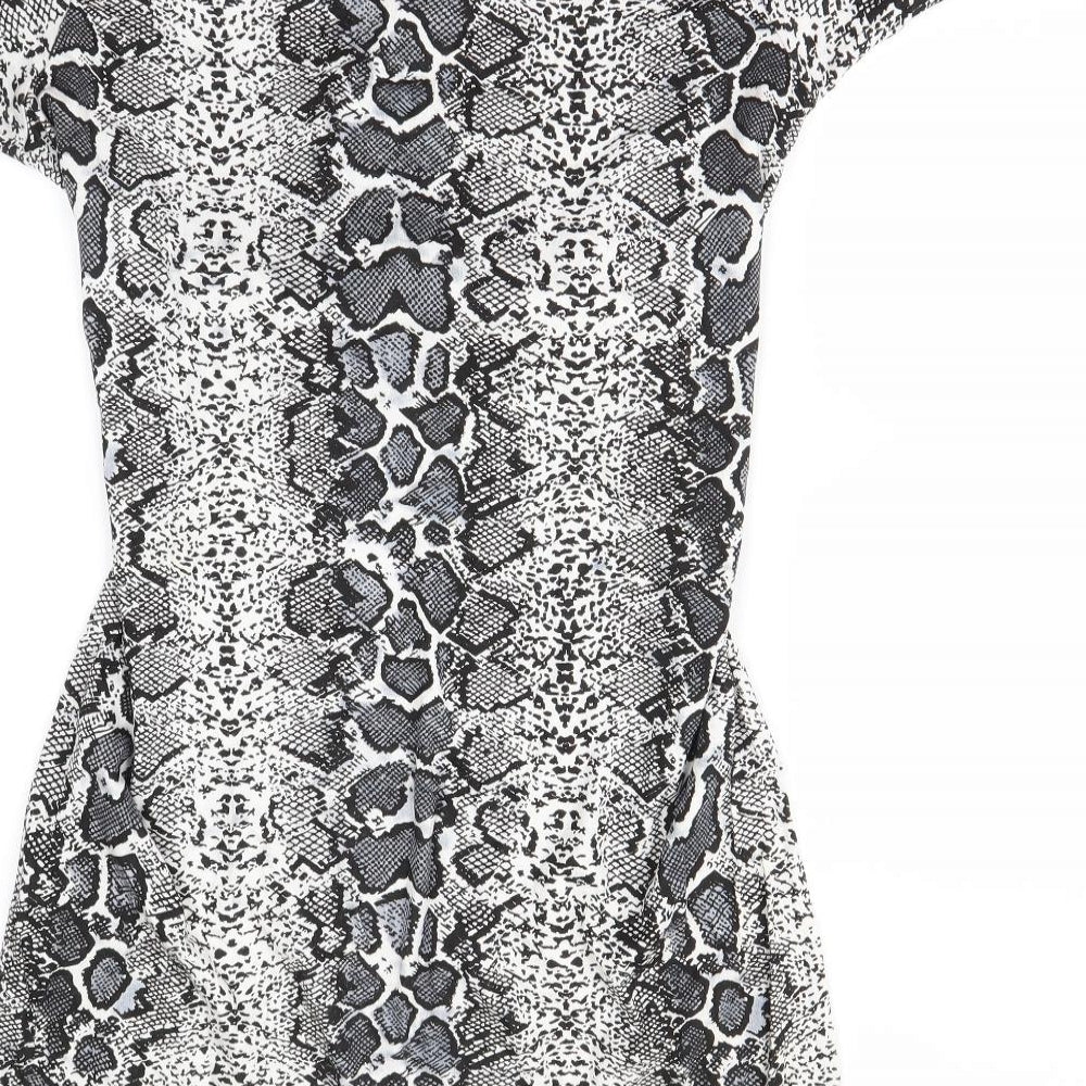 pretty little thing Womens White Animal Print  Mini  Size 8