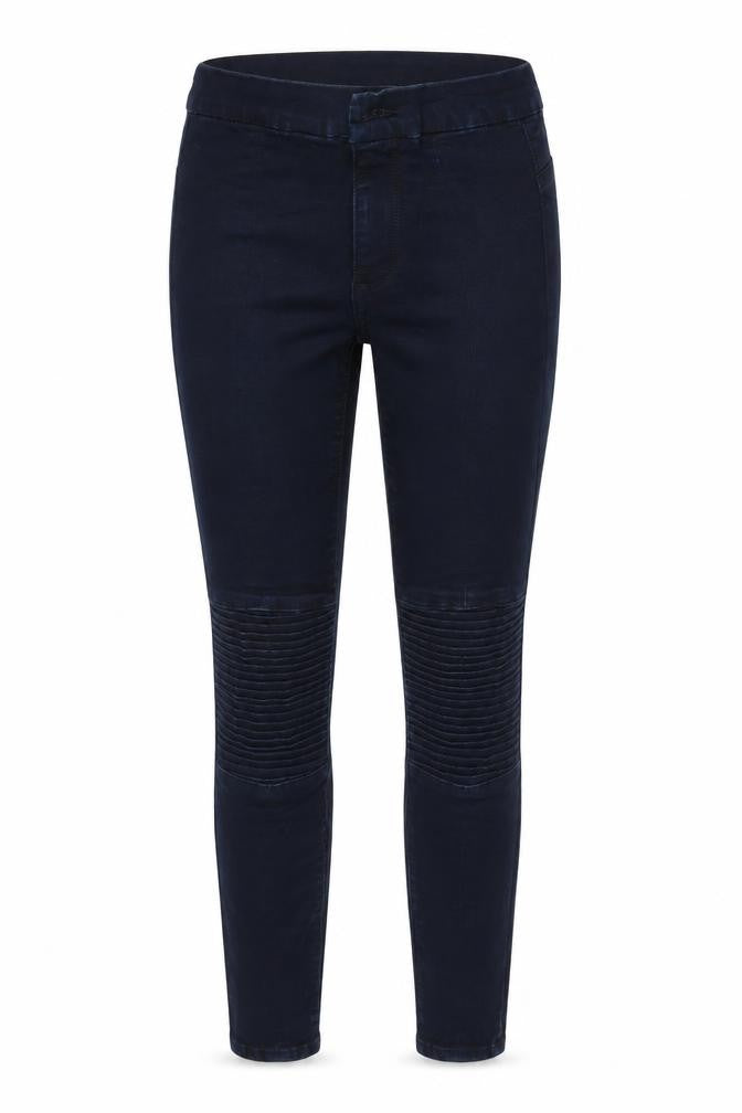 Front view of Gap women’s blue skinny jeans, size UK 24, 27-inch leg