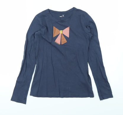 Front view of Abcd R girls’ blue basic t-shirt, size 12, years