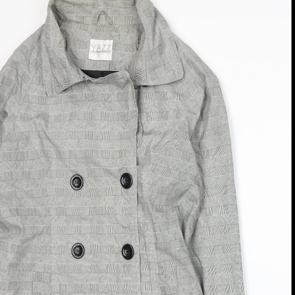 Close-up detail of Yazz women’s grey jacket suit jacket, size UK 16