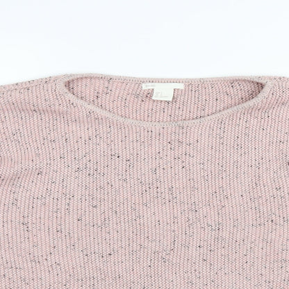 Close-up detail of H&M women’s pink knit jumper, size UK 6