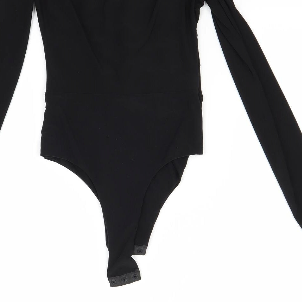 PRETTYLITTLETHING Womens Black   Basic T-Shirt Size 4