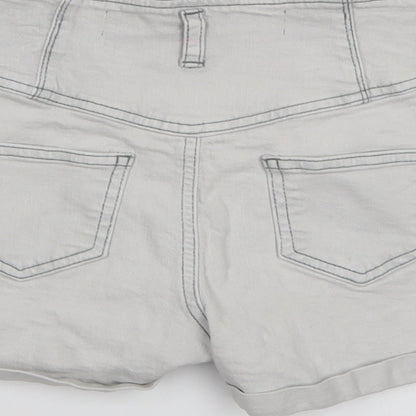 Bullhead Denim Co. Girls Grey  Denim Cut-Off Shorts Size 10-11 Years