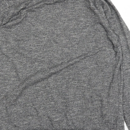 Brand and care label for Wemoto women’s grey basic t-shirt, size M