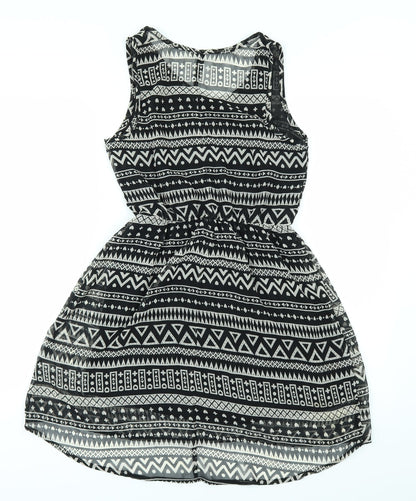 Divided by H&M Womens Black Geometric  A-Line  Size 8  - Dipped hem