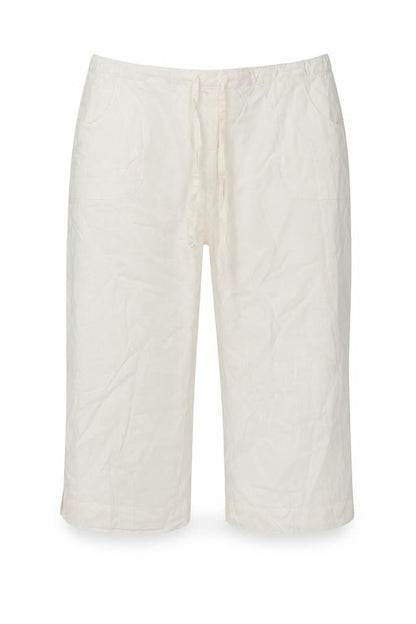 Front view of Preworn women’s ivory cropped trousers, size UK 34, in, 20-inch leg