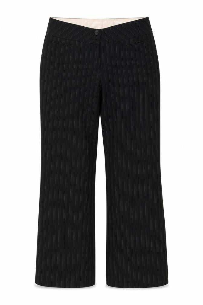 Front view of New Look women’s black trousers, size UK 14, 27-inch leg