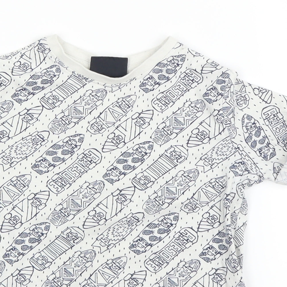 Tu  Boys Silver   Basic T-Shirt Size 4 Years