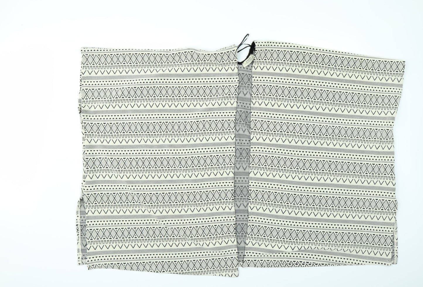 Papaya Womens  Geometric  Jacket Poncho One Size  - PONCHO