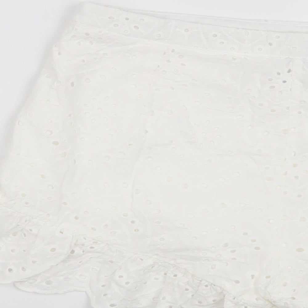 SheIn Womens White Floral  Hot Pants Shorts Size L