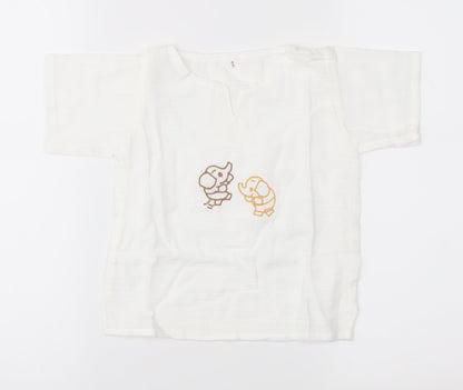 Preworn Baby White   Pullover T-Shirt Size 18-24 Months