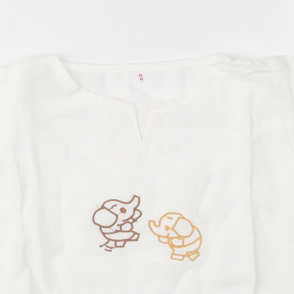 Preworn Baby White   Pullover T-Shirt Size 18-24 Months