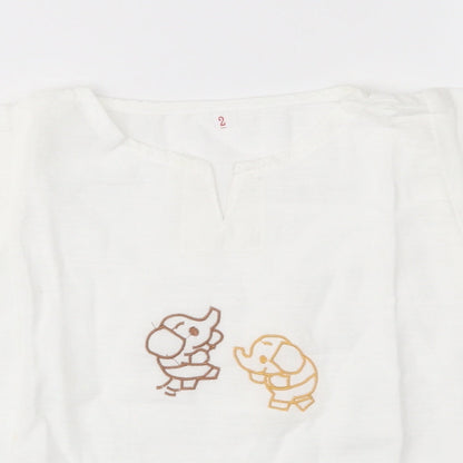 Preworn Baby White   Pullover T-Shirt Size 18-24 Months