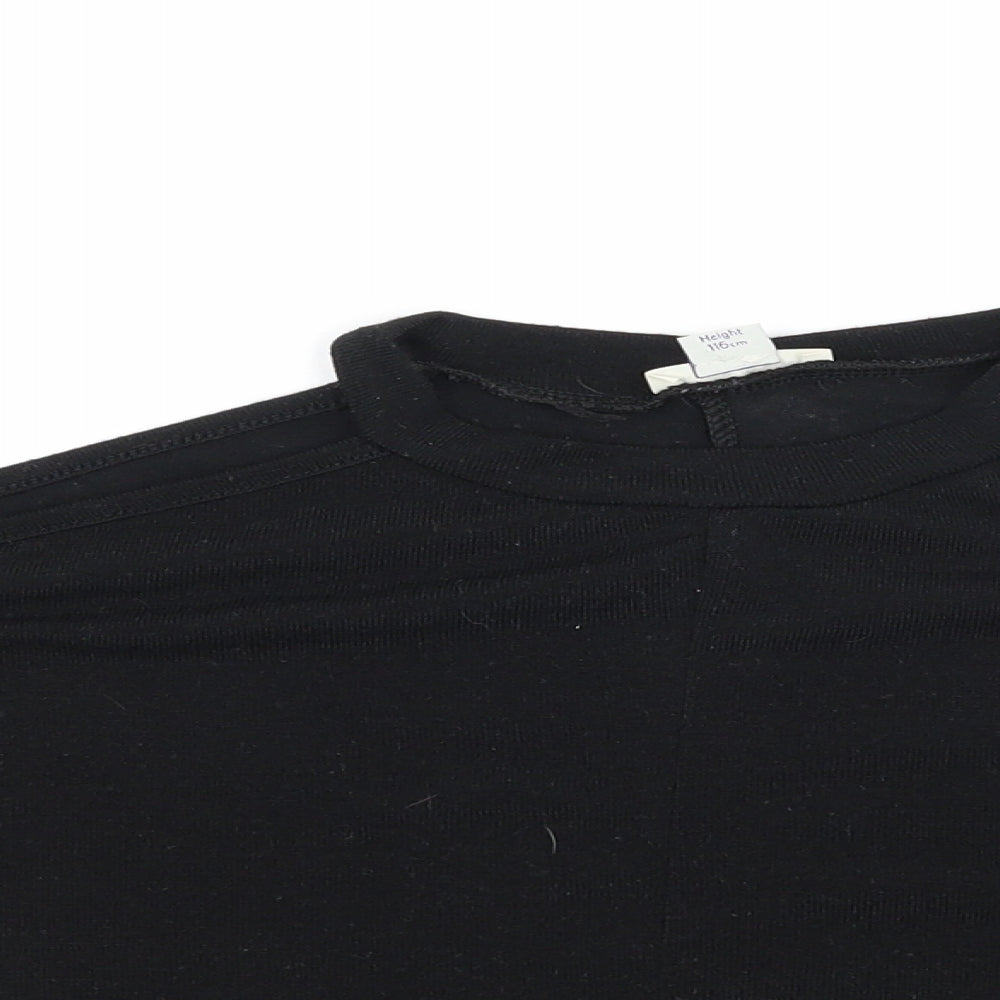 River Island Girls Black   Basic T-Shirt Size 5-6 Years  - Cut Out Shoulder