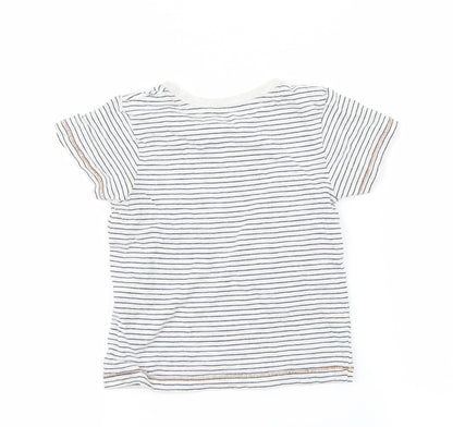 Preworn Boys White Striped  Basic T-Shirt Size 2-3 Years