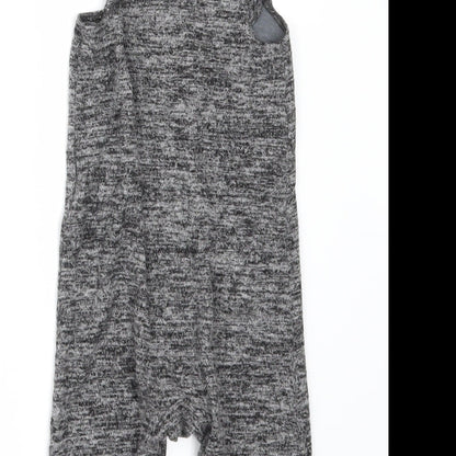 F&F Girls Grey   Babygrow One-Piece Size 6-9 Months  - CHRISMTAS