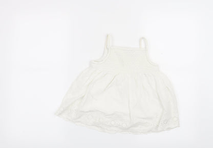 Marks and Spencer Girls White   Basic T-Shirt Size 5-6 Years