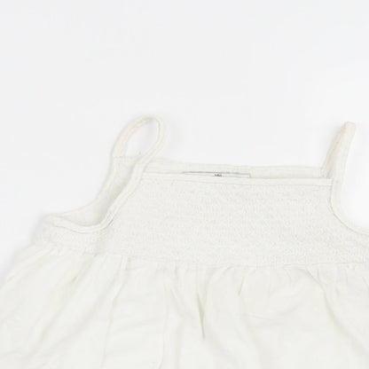 Marks and Spencer Girls White   Basic T-Shirt Size 5-6 Years