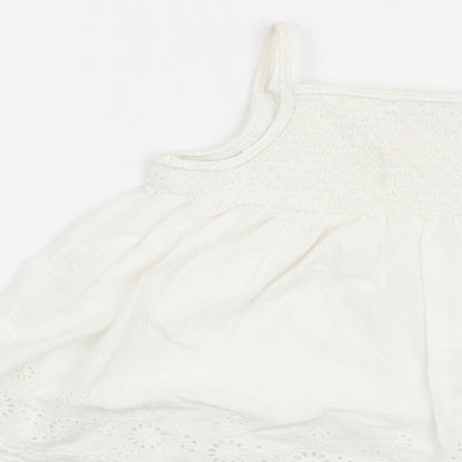 Marks and Spencer Girls White   Basic T-Shirt Size 5-6 Years