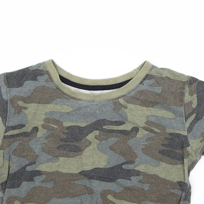 Primark Boys Green Camouflage  Basic T-Shirt Size 5-6 Years