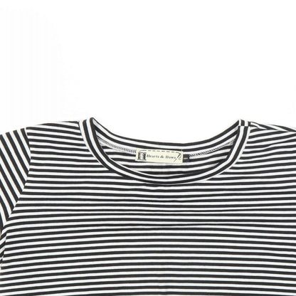 Womens UK Size 8 Hearts & Bows Black Basic T-Shirt