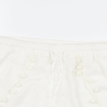 Vera & Lucy Womens White   Hot Pants Shorts Size L - Tassel Hem
