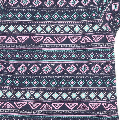 Yooung Dimension Girls Blue Geometric  Basic T-Shirt Size 8-9 Years