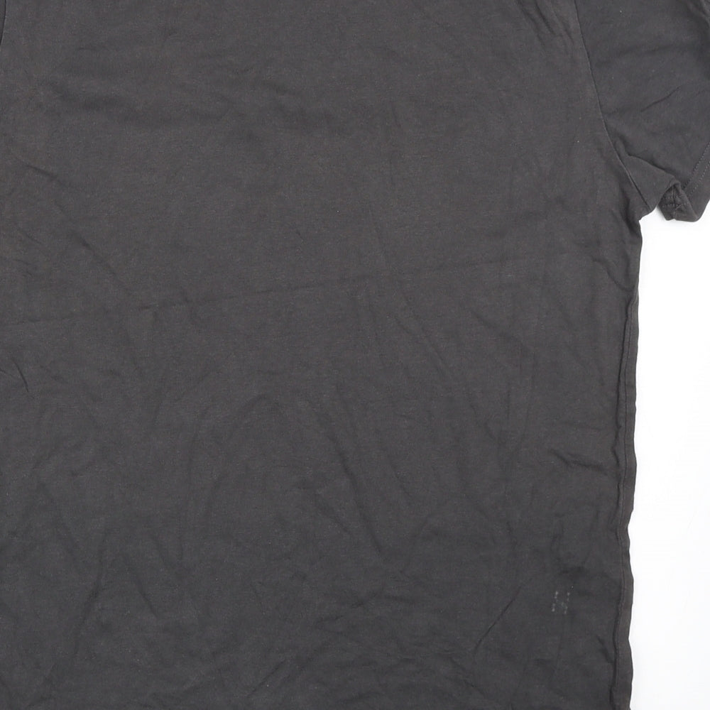 Mens UK Size M Cedar Wood State Grey  T-Shirt