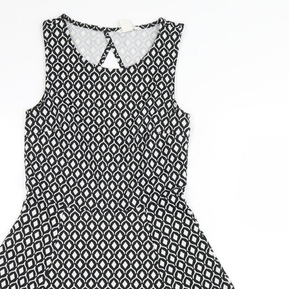 H&M Womens Black Geometric  Fit & Flare  Size 6