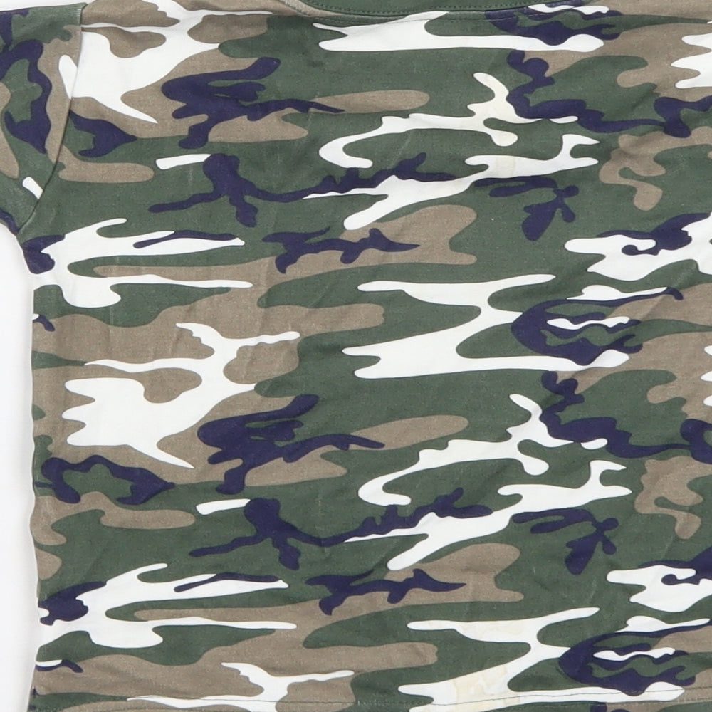 Preworn Boys Green Camouflage  Basic T-Shirt Size 2-3 Years