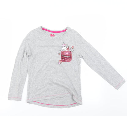 Preworn Girls Grey   Basic T-Shirt Size 8 Years