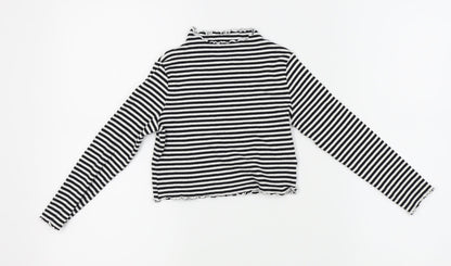 I love girls wear Girls White Striped  Basic T-Shirt Size 7 Years
