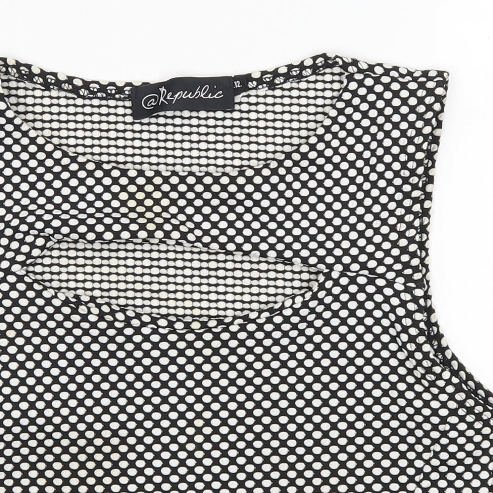 Womens UK Size 12 Republic Black Cropped Tank