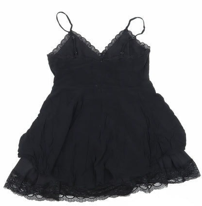 FOREVER 21 Womens Black   Basic Blouse Size M