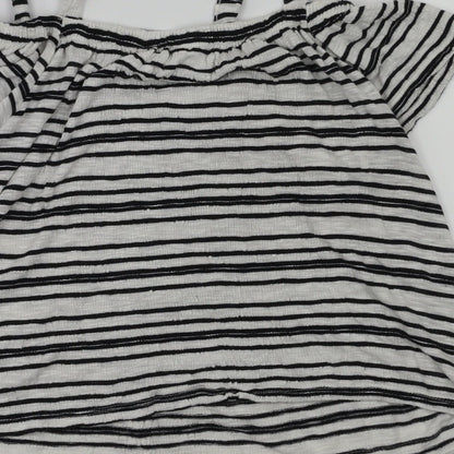 F&F Girls Black Striped  Pullover T-Shirt Size 8-9 Years